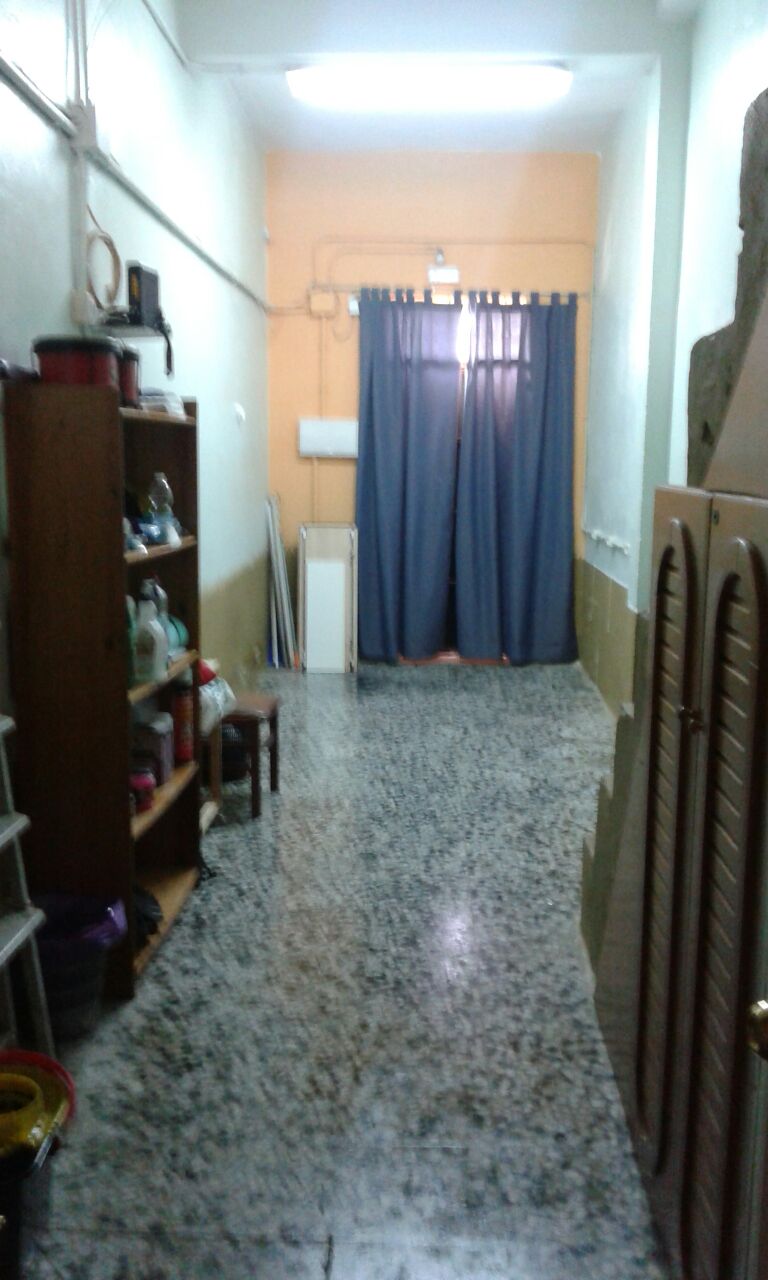 For sale of commercial in San Fernando